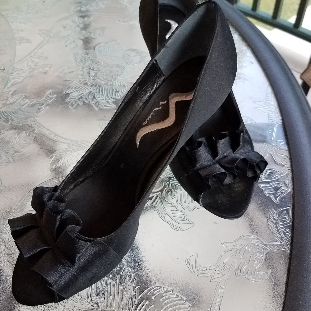 Nina black ruffled satin shoes